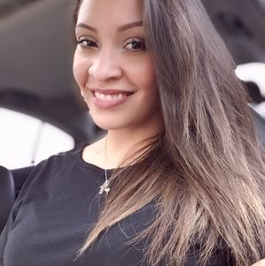 Meet your Posher, Crystal